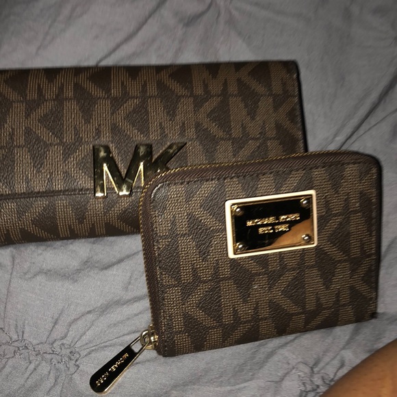 MK purse and wallets - Picture 5 of 8